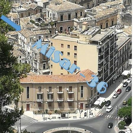 Misar-36 Hotel Modica Bagian luar foto