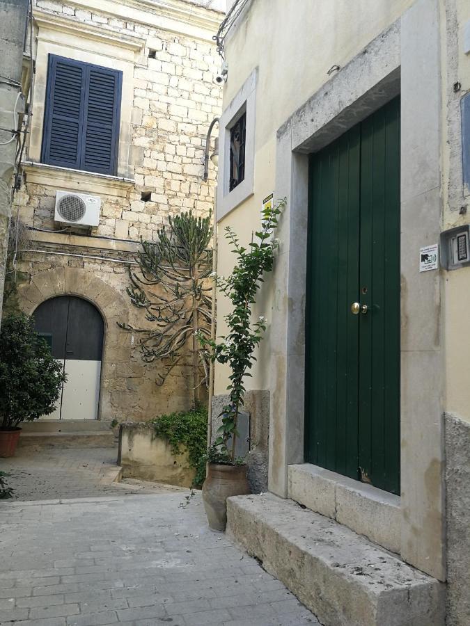 Misar-36 Hotel Modica Bagian luar foto